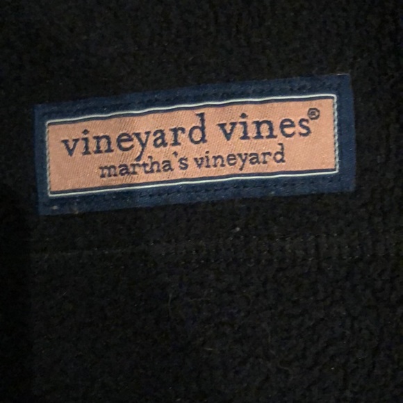 Male vineyards vines shep pullover - Picture 4 of 4